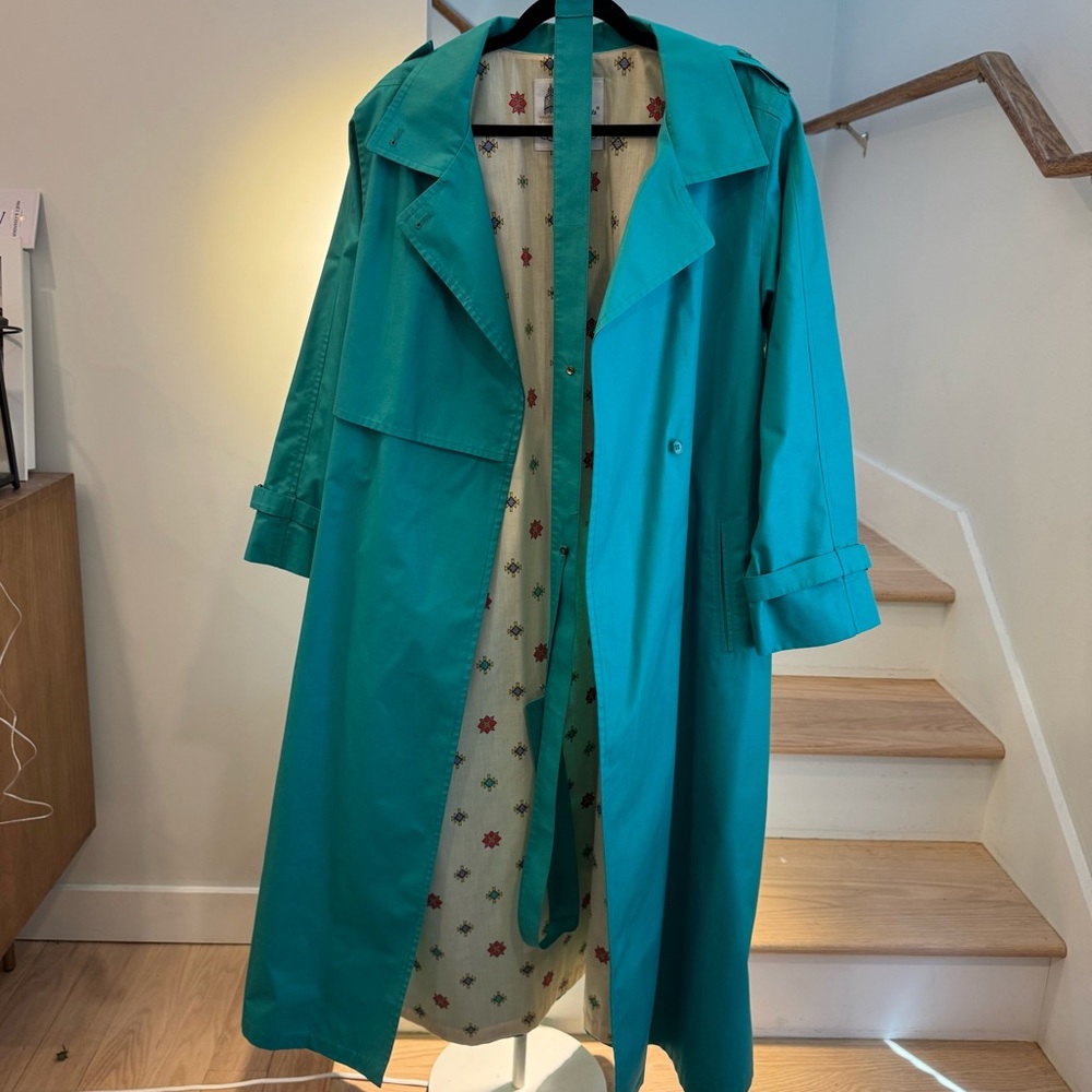 Vintage London Fog vibrant green trench coat